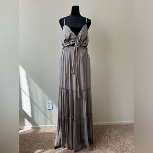 Mustard Seed Cristina Ruffle Maxi Dress In Taupe/ Cut Off/ Size  L    Color Gray